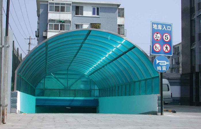 小區地庫出入口
